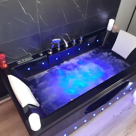 Grand Nuit A 2 Avec Sauna Luxe, Balnéo, Océan Rien Que Pour Vous Appartamento *