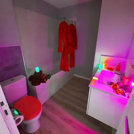 Grand Nuit A 2 Avec Sauna Luxe, Balnéo, Océan Rien Que Pour Vous Appartamento Biscarrosse