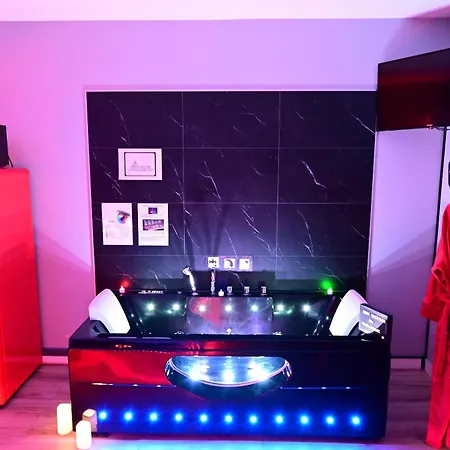 Grand Nuit A 2 Avec Sauna Luxe, Balneo, Ocean Rien Que Pour Vous דירה *